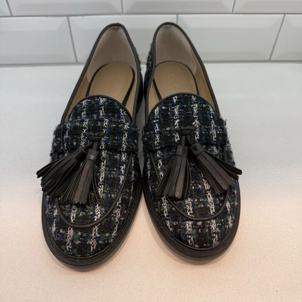 Stylish Women’s Ann Taylor Navy Black Tweed Tassel Loafers, EUC, Size 9